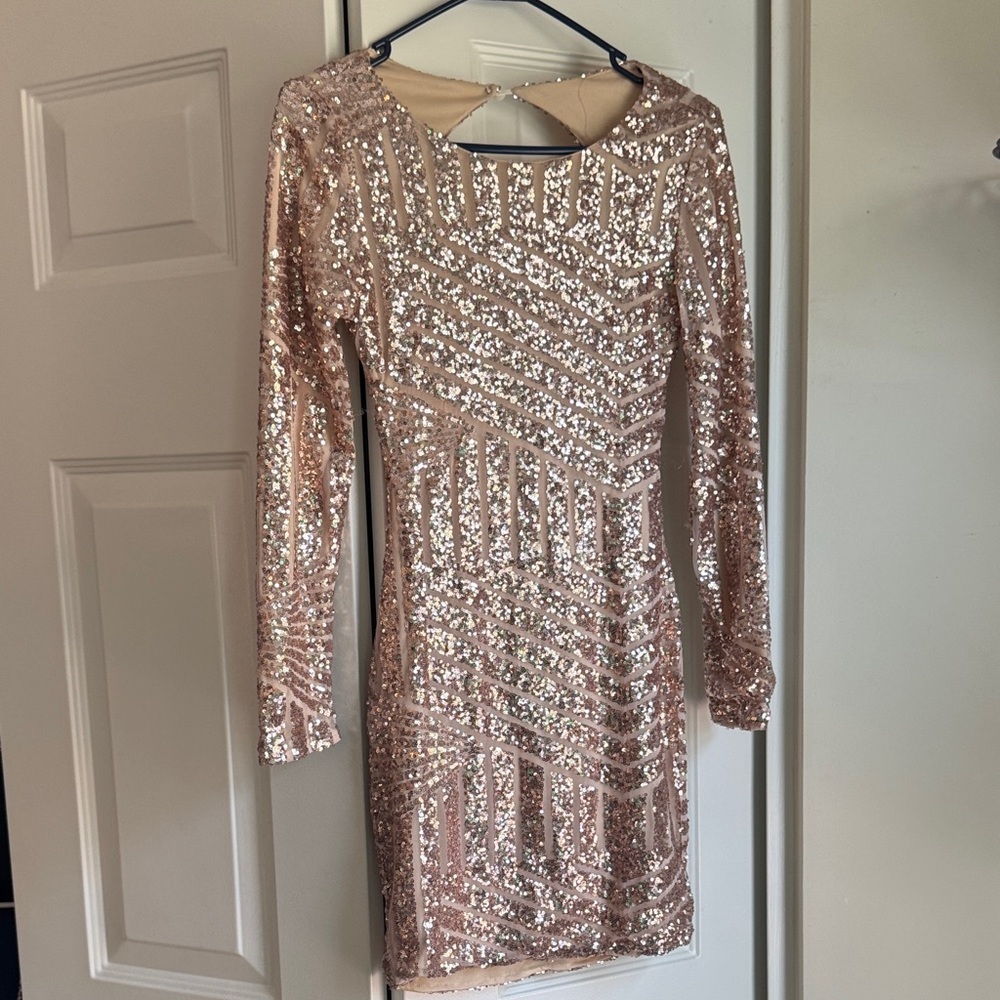 Sequin Long-Sleeve Party Dress with Open Back in Rose Gold